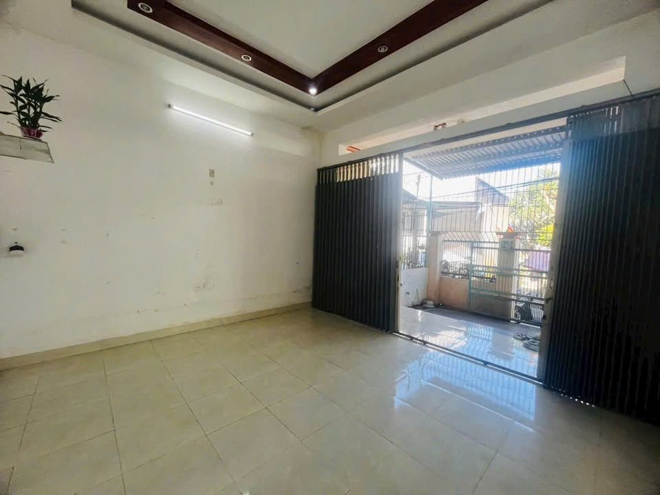 Nhà cho thuê tại Lương Định Của, Nha Trang 3PN giá 5 triệu - Thiết kế cấp 4 tiện nghi