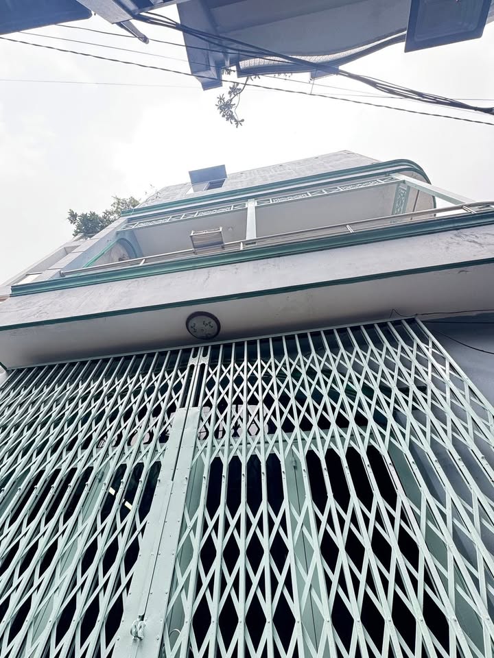 Nhà cho thuê Hẻm Ba Đình P9 Q8 30m² giá 8.5 triệu - Nhà mới sửa chữa gần xong!