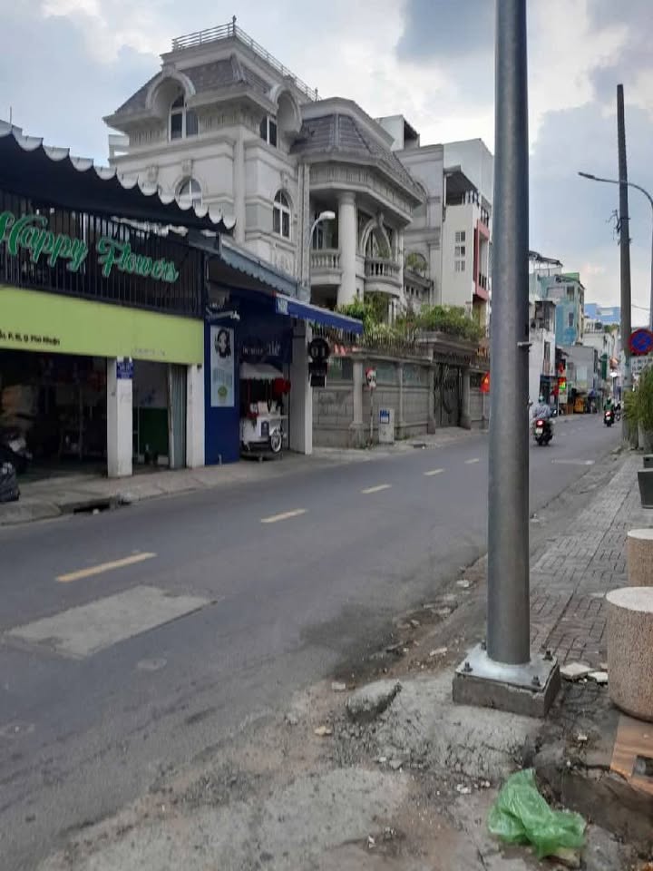 Căn hộ dịch vụ hẻm ô tô Nguyễn Trọng Tuyển, Phú Nhuận 61.6m² giá 11.9 tỷ - Doanh thu ổn định 270 triệu/năm!