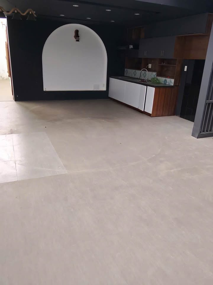 Nhà hẻm 123 Nguyễn Lương Bằng 120m² giá 2.7 tỷ - Chính chủ bán gấp!