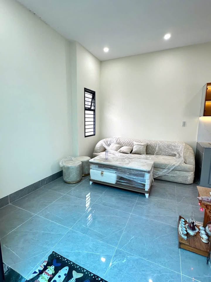 Nhà 2 tầng tại Nguyễn Văn Linh, Bình Thuỷ 42m² giá 1.63 tỷ - Ô tô vào tận nhà!