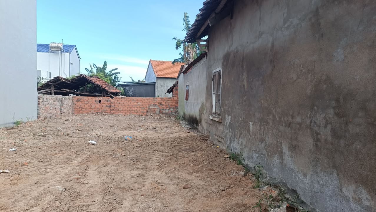 Đất nền Xã Phú Hòa 86m² giá chỉ 700 triệu - Vị trí sầm uất gần chợ!