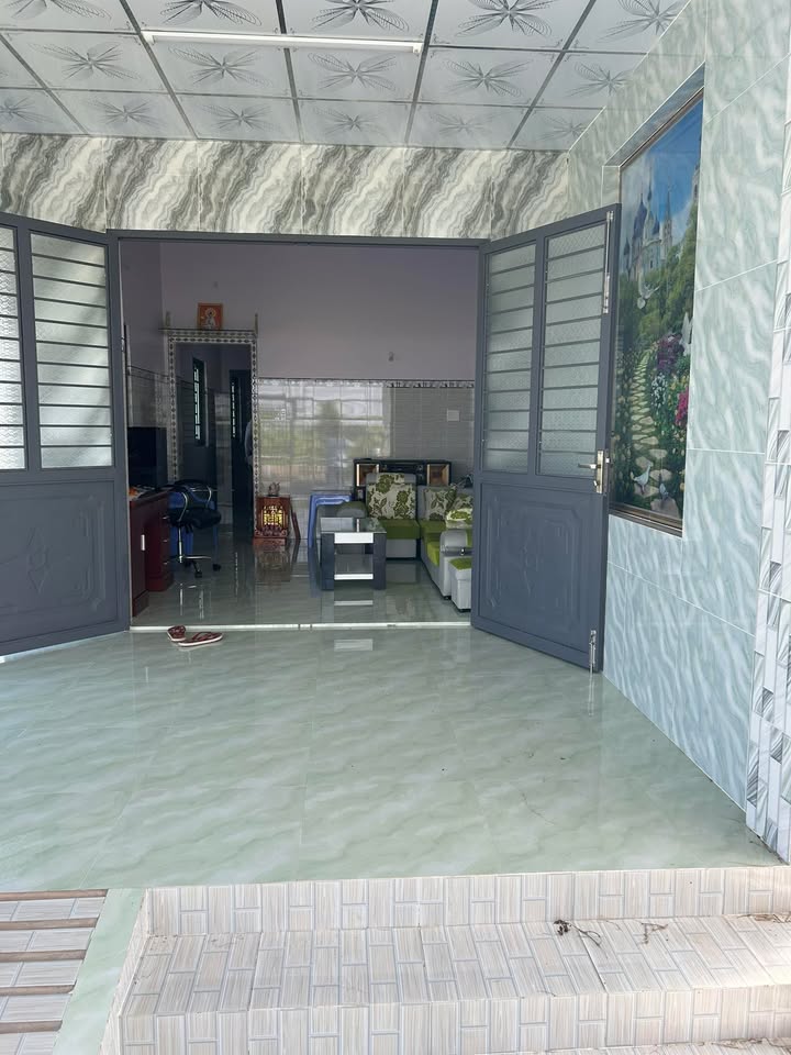 Nhà chính chủ tại Kiểng Phước, Gò Công Đông 150m² giá chỉ 700 triệu - Cơ hội đầu tư tuyệt vời!