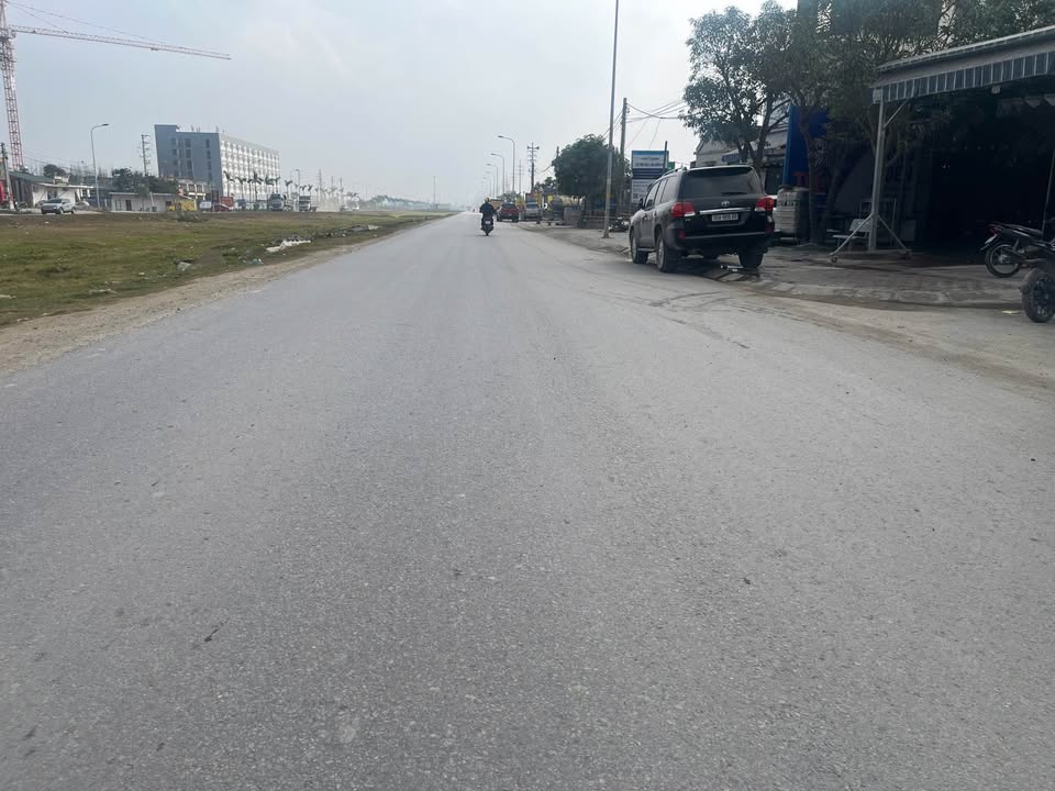 Bán đất kèm nhà 2.5 tầng mặt đường 72, Hưng Tây 173m² - Tiềm năng kinh doanh lớn!