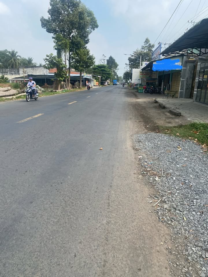 Nhà mặt tiền QL 57C, Tiên Thủy 1044m² giá 5.8 tỷ - Đầu tư sinh lời ngay!