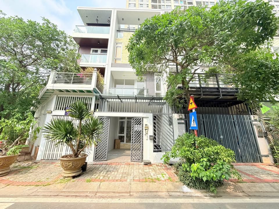 Nhà phố cho thuê tại Jamona Golden Silk, Quận 7, 90m² - Thiết kế văn phòng chuyên nghiệp!