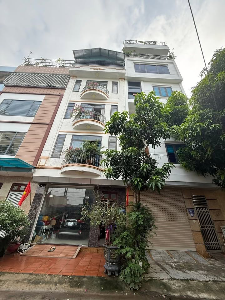 Nhà phố KDT Văn Phú 50m² giá thỏa thuận - Mặt tiền rộng, thang máy hiện đại