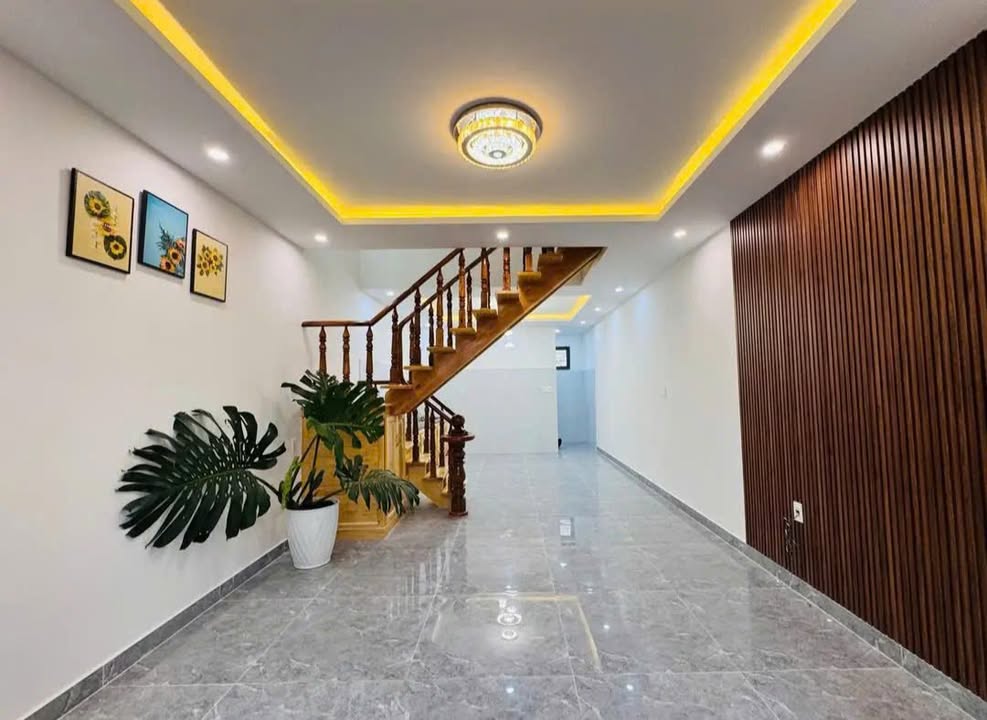 Nhà bán Lữ Gia 55m² giá 2.3 tỷ - Chính chủ, sẵn sàng vào ở!
