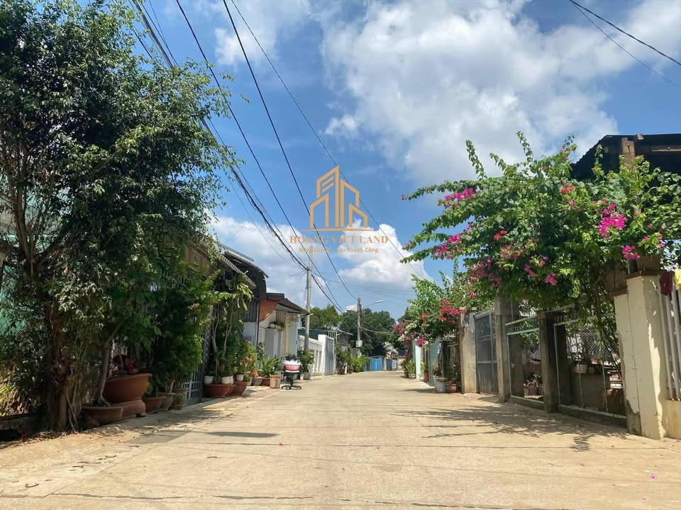 Đất mặt tiền Y Bhin, Buôn Ma Thuột 120m² giá 5.25 tỷ - Khu dân cư đông đúc!