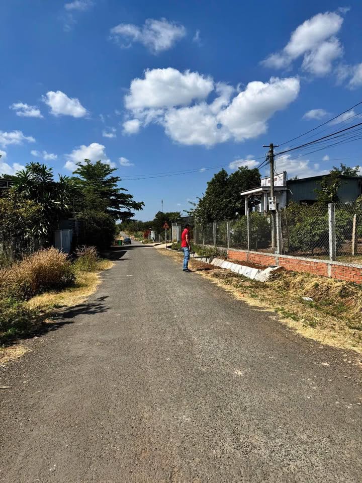 Đất nền thổ cư tại Cư Êbur - Diện tích 400m² chỉ 1.2 tỷ - Cơ hội đầu tư tuyệt vời!