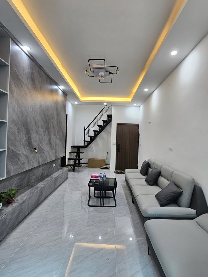 Duplex tập thể Lương Đình Của 120m² giá 4.8 tỷ - Nhà 3 mặt thoáng, vào ở ngay!