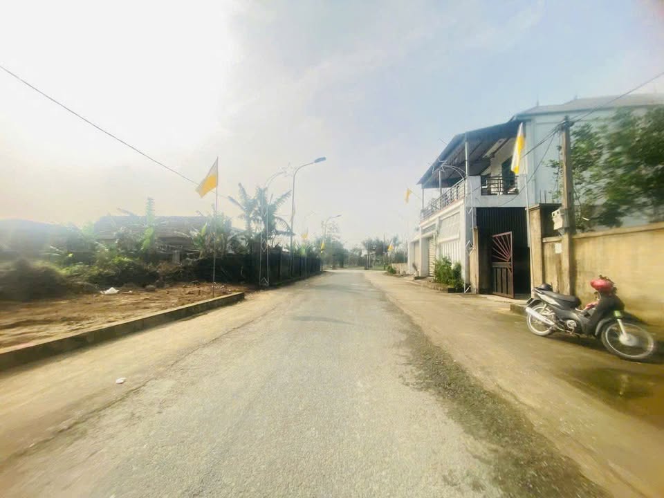 Đất nền xóm 8, Nghi Phong 97.5m² giá chỉ 1.6 tỷ - Đường nhựa 10m ô tô tránh nhau!