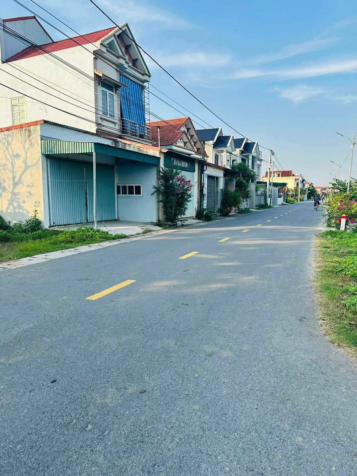 Đất nền Hồng Phong, Thanh Miện 120m² giá chỉ 7xx triệu - Vị trí đắc địa, sổ hồng chính chủ!