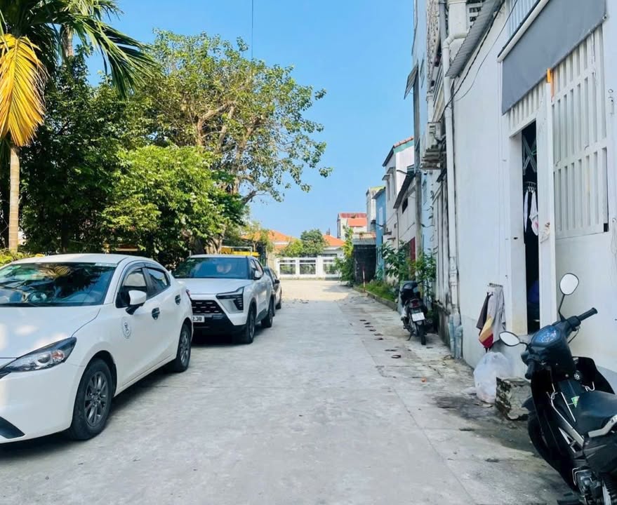 Đất kiệt 245 Phạm Văn Đồng, Huế 85m² giá 2.2 tỷ - Vị trí đắc địa gần mặt tiền!