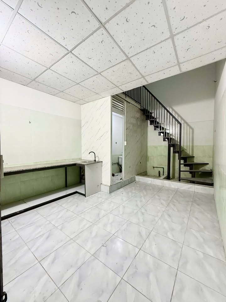 Phòng cho thuê tại Đường Bờ Kè Lê Anh Xuân, Cần Thơ 35m² chỉ 2.3 triệu/tháng - Tiện nghi đầy đủ!