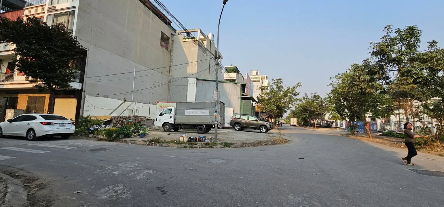 Đất TĐC Lưu Phái - Thanh Trì 47m² giá 12 tỷ - Vị trí đắc địa, ô tô tránh