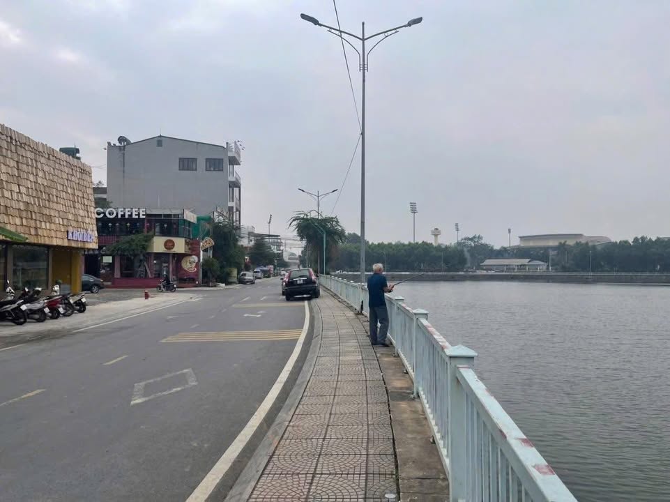 Đất nền CV Văn Lang, Hai Bà Trưng 105m² giá 13 tỷ - Vị trí đẹp, giá hợp lý!