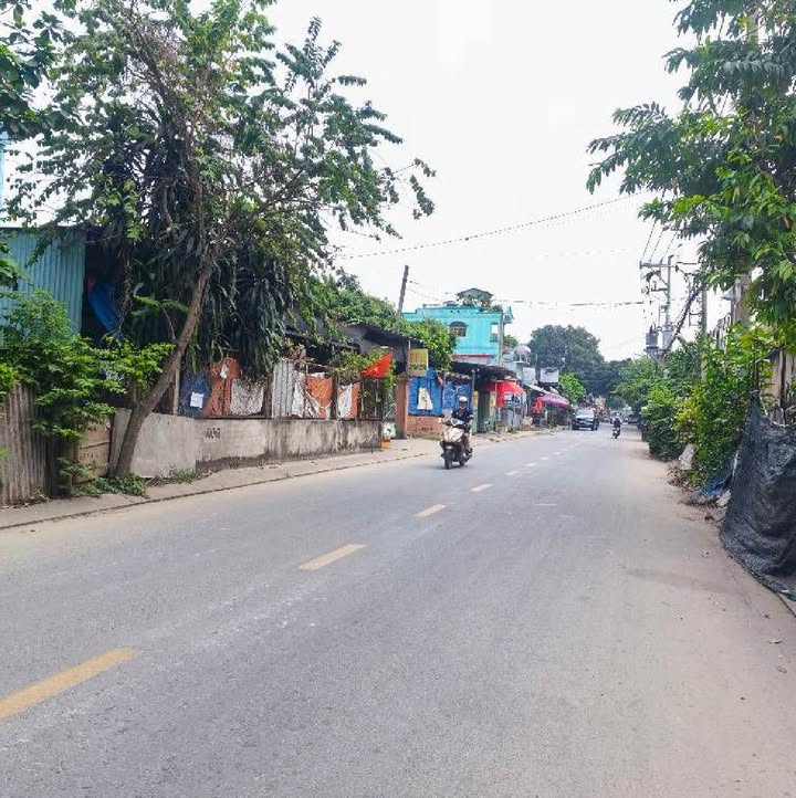 Nhà mặt tiền Nguyễn Ảnh Thủ, Hóc Môn 126m² - Vị trí đắc địa, giá thỏa thuận!