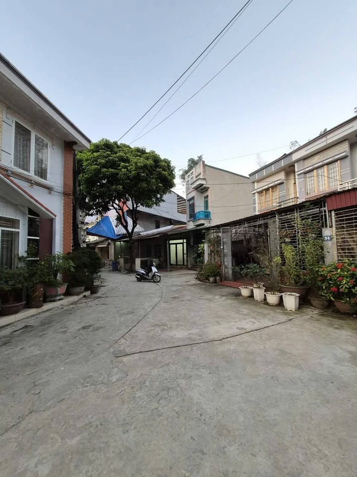 Nhà cấp 4 tại trung tâm TP Lào Cai 739m² giá chỉ hơn 900 triệu - Cơ hội không thể bỏ lỡ!