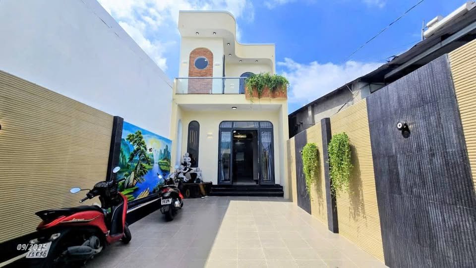 Nhà lầu mặt tiền Bửu Long Biên Hòa 100m² chỉ 600 triệu - Sẵn sàng vào ở ngay!