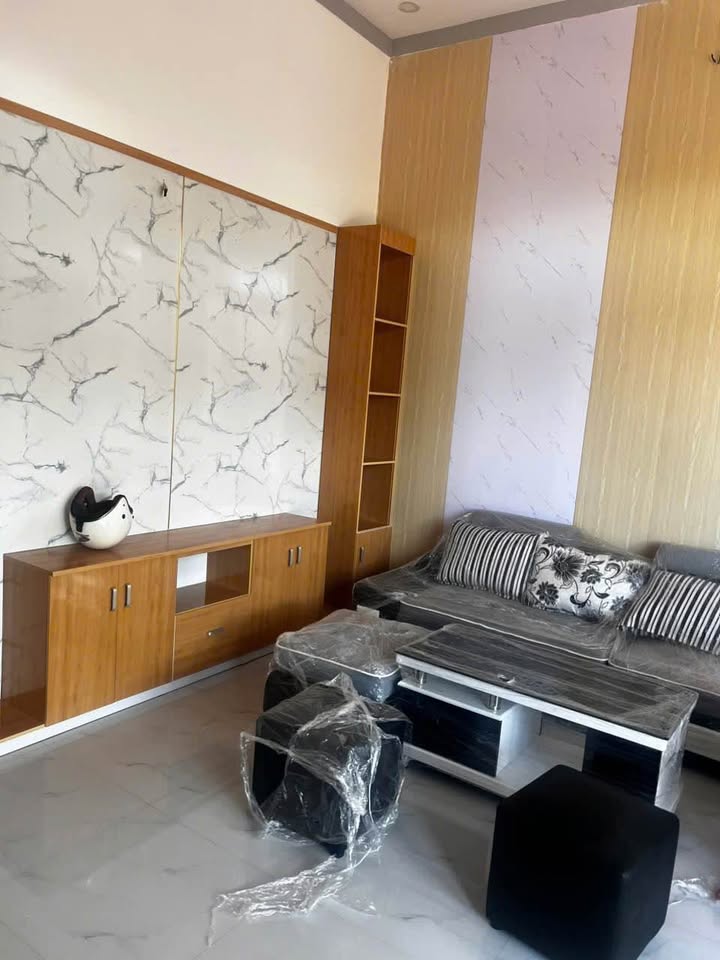 Nhà hẻm Lê Duẩn Buôn Ma Thuột 100m² giá 2.99 tỷ - Full thổ cư, nở hậu!