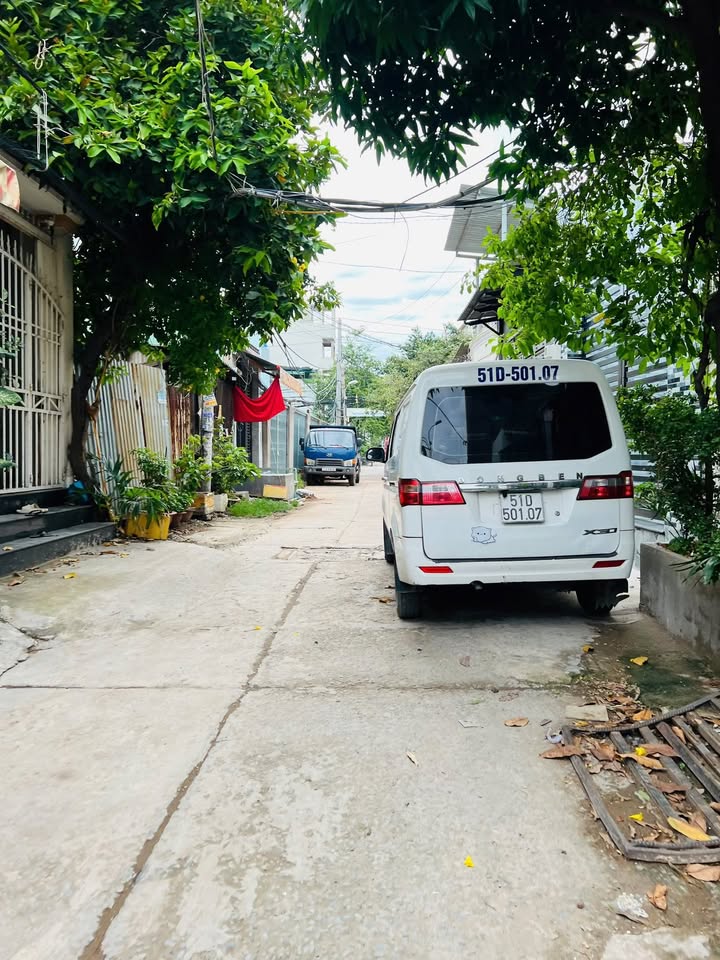 Nhà 2 tầng Khu NAM HÙNG VƯƠNG 180m² giá 8.4 tỷ - Hẻm xe hơi tới nhà!