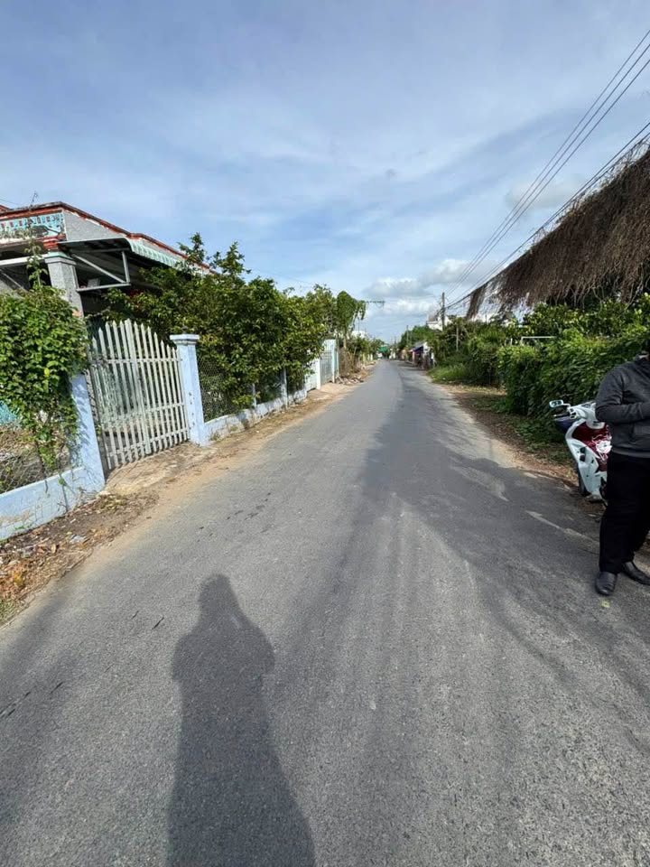 Đất nền ven sông Lê Văn Cường, An Giang 690m² giá 2.2 tỷ - Cơ hội đầu tư lý tưởng!