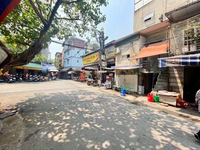 Nhà phố Huế, quận Hai Bà Trưng 25m² giá 4.5 tỷ - Vị trí hiếm, ô tô đỗ cổng!