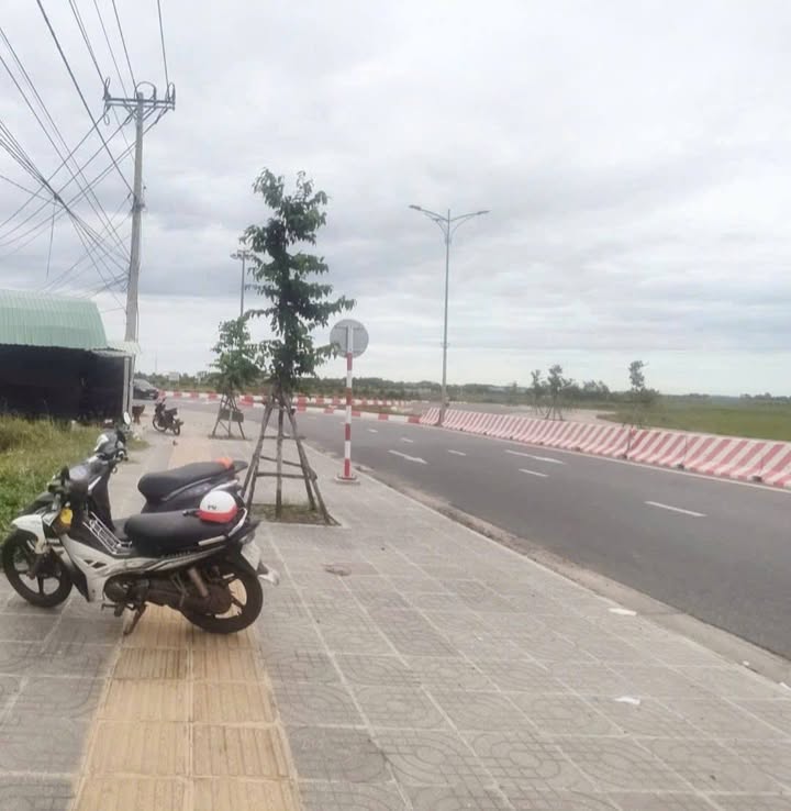 Đất mặt tiền tỉnh lộ 44B, xã Hưng Long, 108m² giá 1.8 tỷ - Cơ hội đầu tư tuyệt vời!