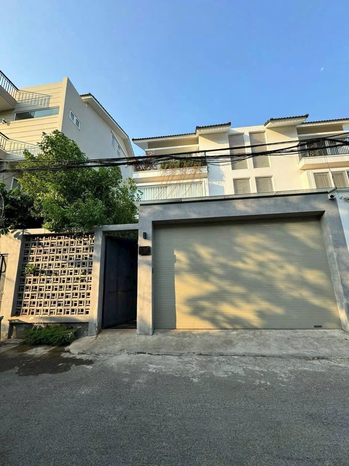 Biệt thự khu compound ABC Trần Não 196m² giá 48 tỷ - Thiết kế đẹp, an ninh 24/24!