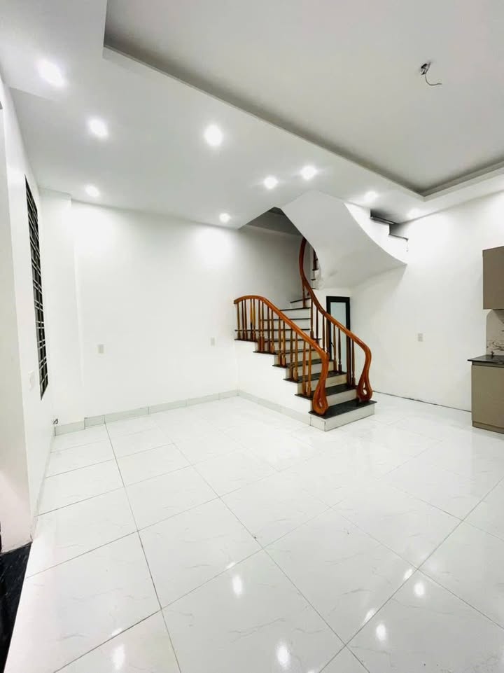 Nhà 3 tầng Phường Tiền Phong, Thái Bình 35m² giá 1.6 tỷ - Đón Tết an lành!