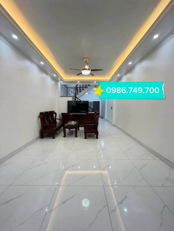 Nhà 3 tầng Phú Khánh 72m² giá 2 tỷ - Có chỗ để ô tô thuận tiện!