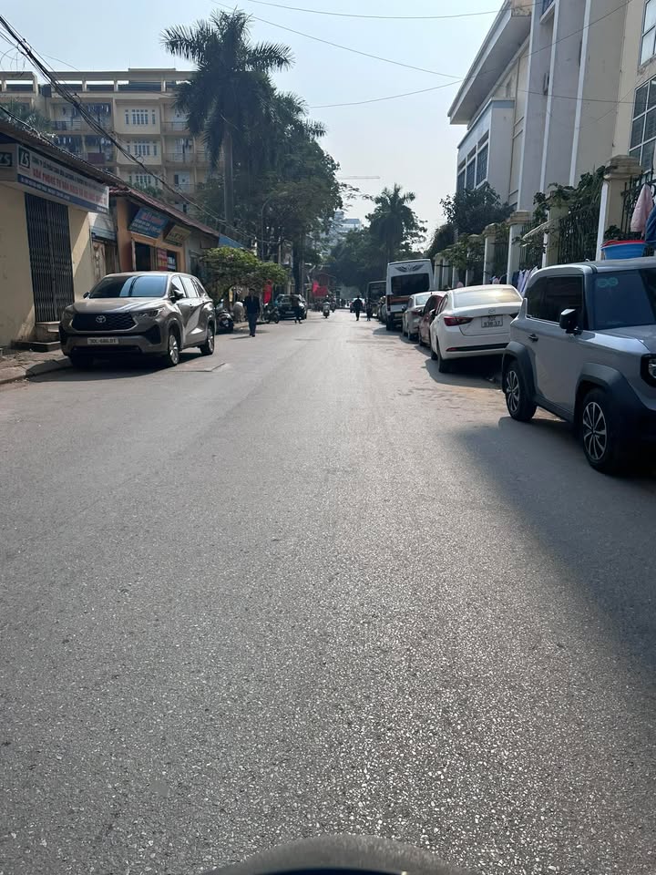 Đất thổ cư Kim Chung 65m² giá 3 tỷ - Phù hợp kinh doanh và an cư ngay!