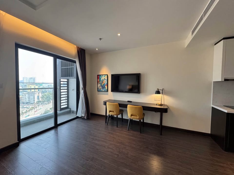 Căn hộ Stu Sapphire S2 Hạ Long 37m² giá 1.5 tỷ - View phố thoáng đãng, nhìn trọn pháo hoa!