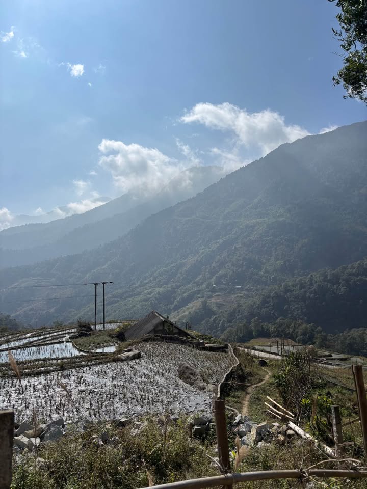 Đất thổ cư Tả Van 1.700m² giá 1x tỷ - Vị trí đẹp, tiềm năng nghỉ dưỡng!