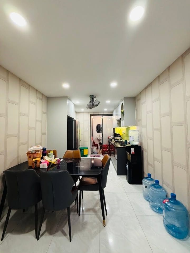 Nhà bán Quận 10 đường Điện Biên Phủ 51m² giá 10.6 tỷ - Thiết kế đẹp, sẵn sàng ở ngay!