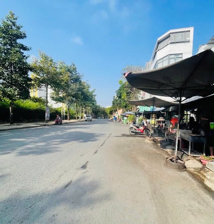 Nhà mặt tiền Quận 6 30m² giá 6 tỷ - Kết nối Vành Đai thuận lợi!