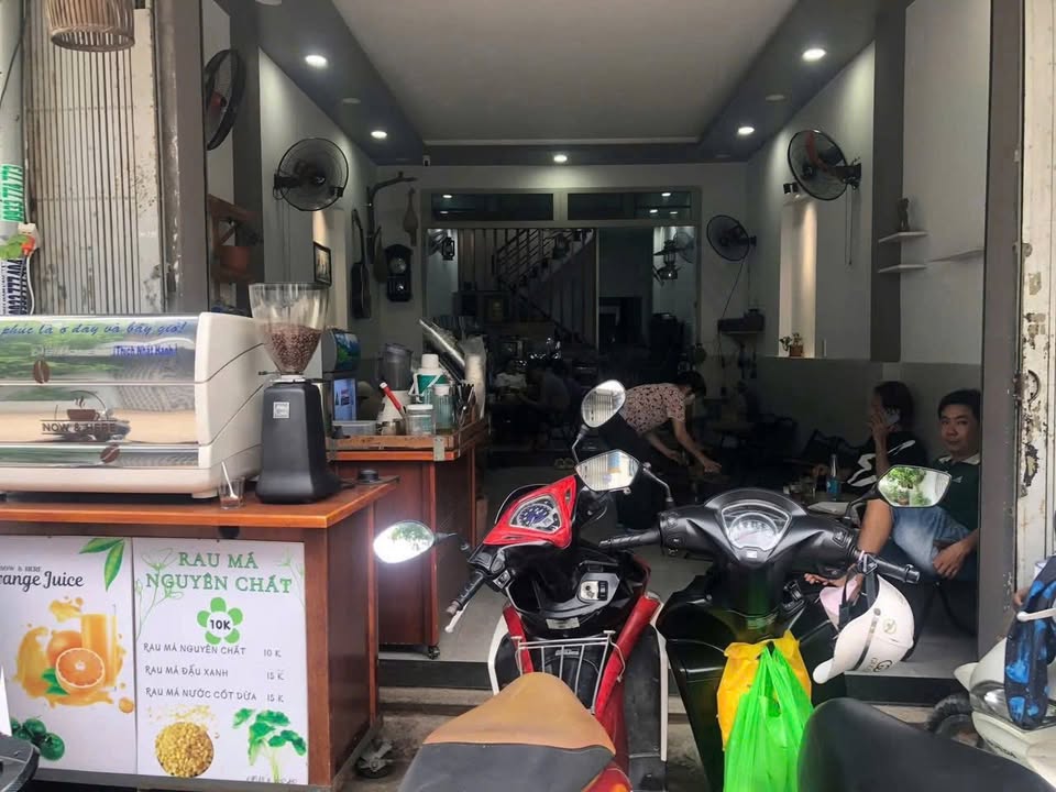 Cho thuê nhà mặt tiền Huỳnh Văn Bánh, 100m² chỉ 9 triệu - Vị trí đắc địa cho kinh doanh!