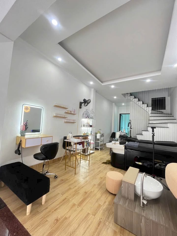 Nhà cho thuê mặt đường Quốc lộ 419, Chương Mỹ, 125m² - Địa điểm thuận lợi cho kinh doanh!