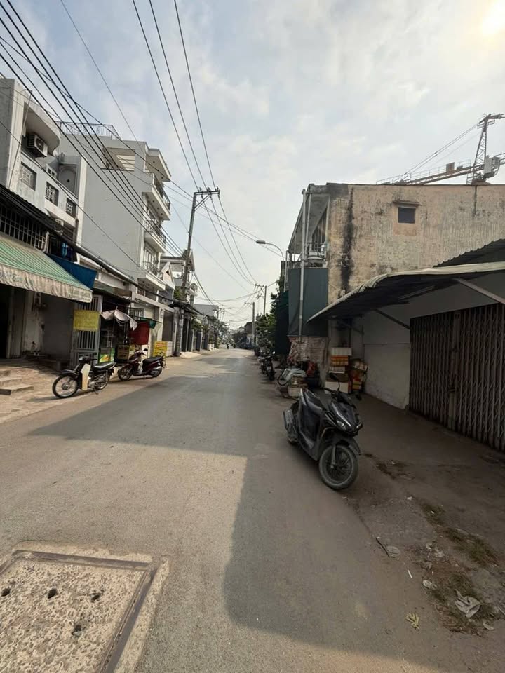 Kho cho thuê 172 An Dương Vương, diện tích 2000m², chỉ 12 triệu/tháng - Cơ hội vàng cho doanh nghiệp!