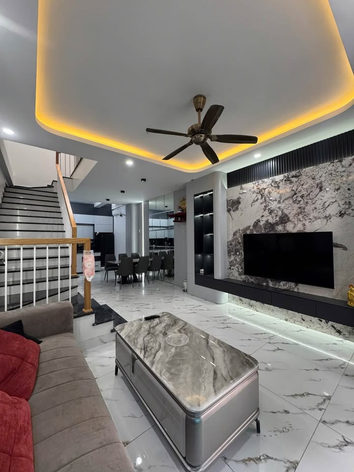 Nhà 2 tầng Cốc Hạ, Đông Hương 54m² - Thiết kế hiện đại, vào ở ngay!