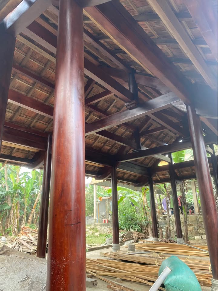 Bán gấp gian gỗ Lim Việt tại Huyện Hương Sơn, Hà Tĩnh - Diện tích 62m², giá thỏa thuận!