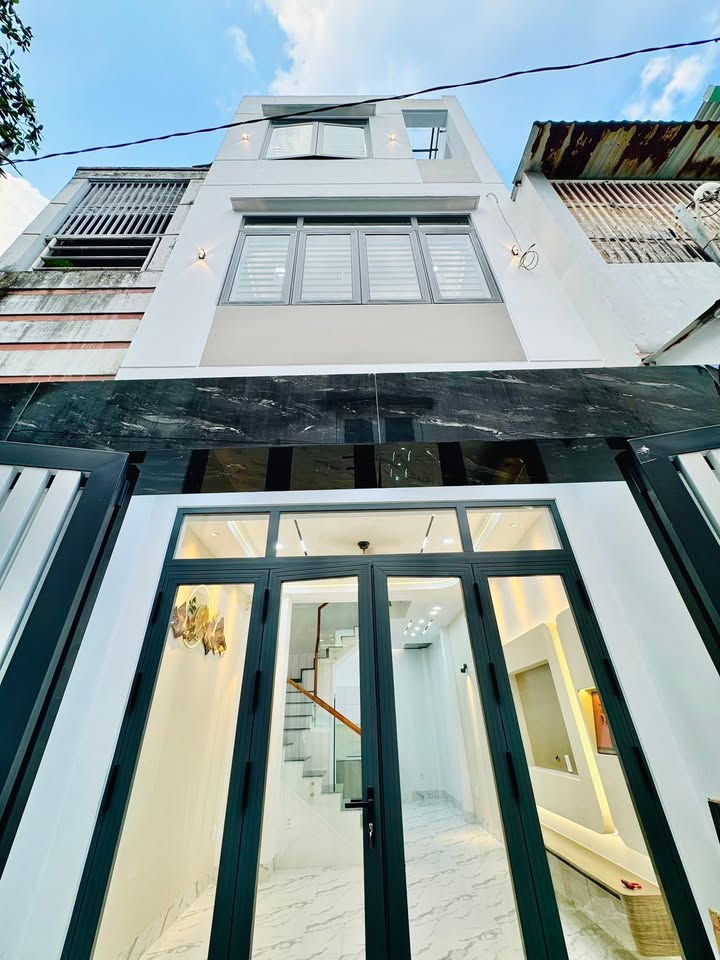 Nhà 3 tầng 4PN Lê Đức Thọ, Gò Vấp, Giá 5.7 tỷ - Nhà mới chính chủ!