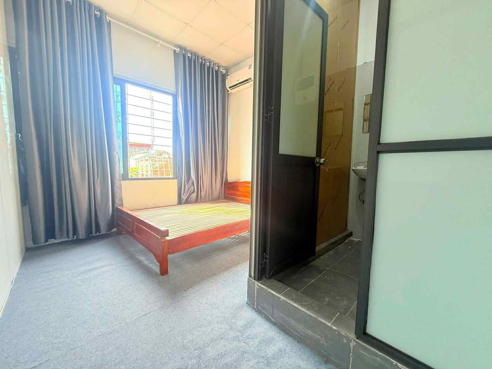 Nhà nhỏ cho thuê tại Đội Cấn, 20m² chỉ 3 triệu - An ninh tốt, không chung chủ!