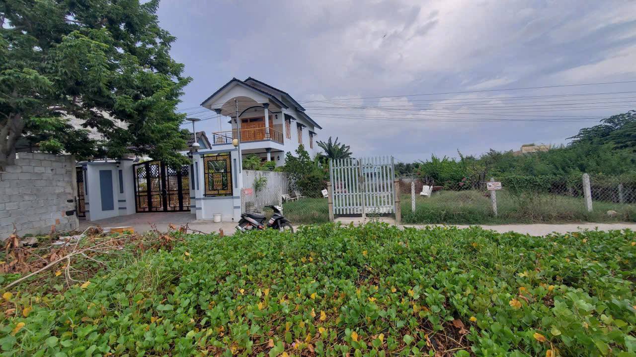 Đất Hẻm Quán 330, Hải Thượng Lãn Ông 300m² giá 899 triệu - Đầu tư sinh lời lâu dài!