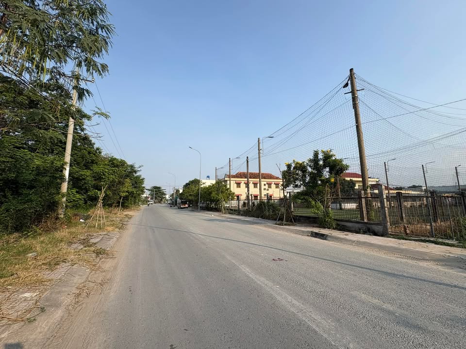 Đất nền 560m² mặt tiền nhựa Phường 6, Tân An - Giá 6.7 tỷ, bớt lộc cho người thiện chí!