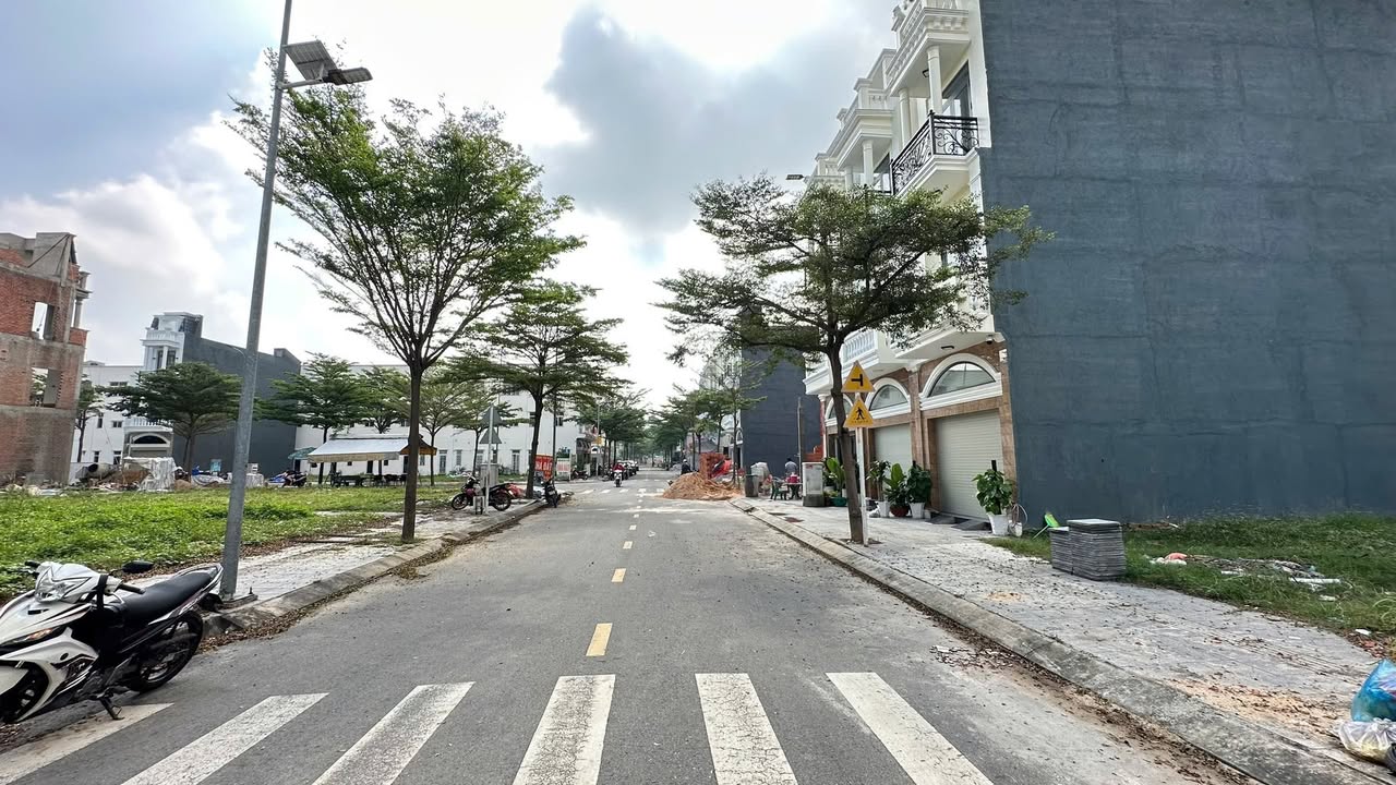 Đất nền Tân Đông Hiệp 64m² giá 3.5 tỷ - Cơ hội đầu tư tốt!