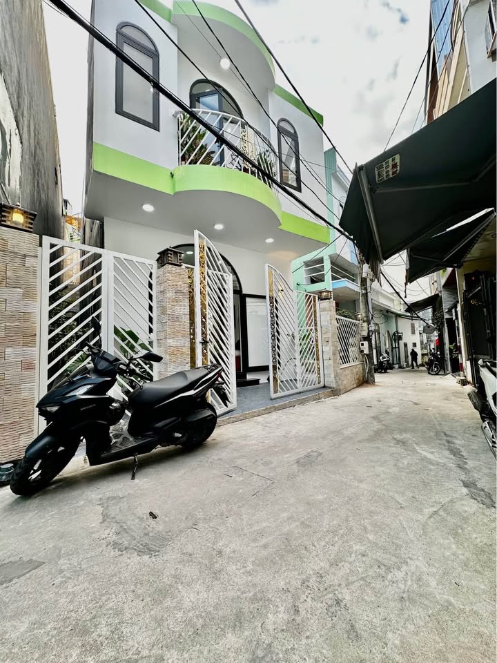 Nhà 2 tầng lô góc Trần Cao Vân, Đà Nẵng 90m² giá chỉ 5.x tỷ - Sát biển, đầu tư lý tưởng!