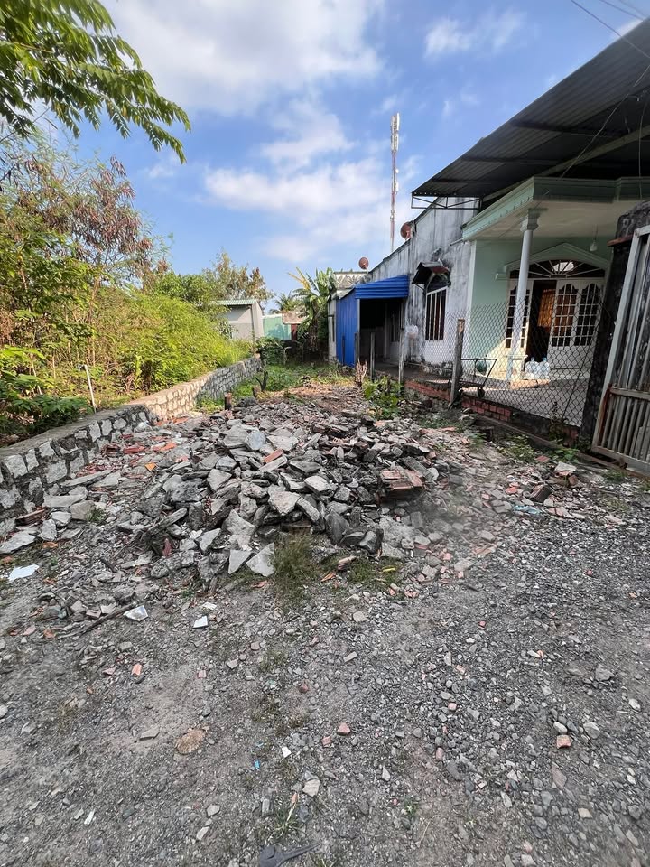 Đất nền 210 Rạch Gầm Xoài Mút, phường Long Hương 143,9m² chỉ 1,1 tỷ - Đầu tư sinh lời!