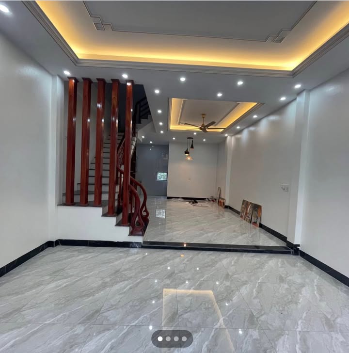 Nhà 3 tầng Cổ Loan Ninh Tiến 66m² giá 3.2 tỷ - Thiết kế hiện đại, tiện nghi đầy đủ!